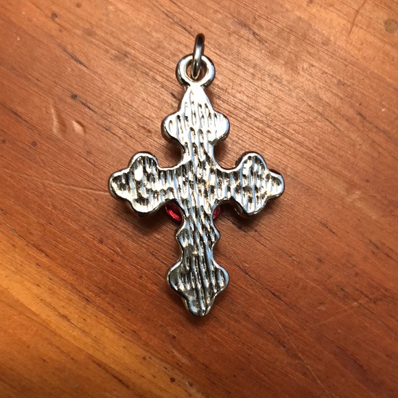 Cross Pendandt - Picture 3 of 3